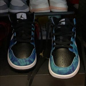 Jordan 1 retro high tie dye
